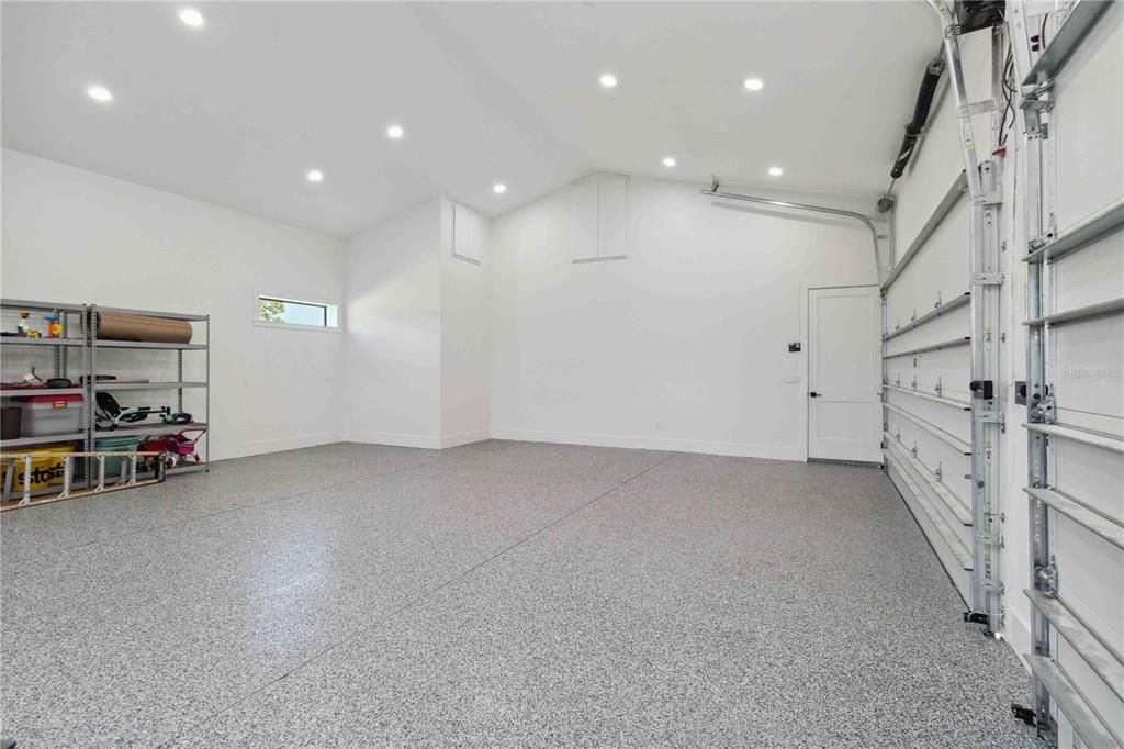 En Venta: $1,400,000 (4 camas, 3 baños, 2390 Pies cuadrados)