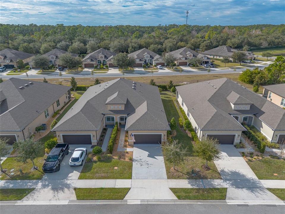 合同活跃: $339,900 (2 贝兹, 2 浴室, 1687 平方英尺)