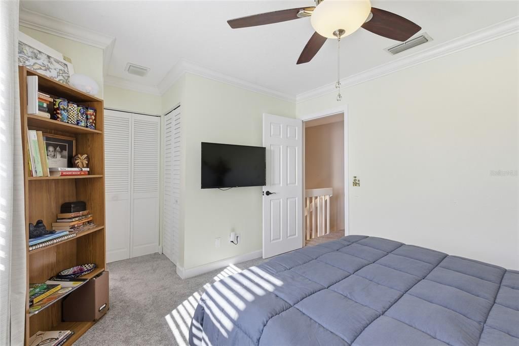 For Sale: $289,000 (2 beds, 2 baths, 1200 Square Feet)