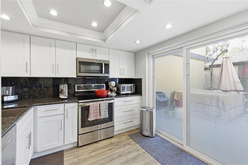 For Sale: $289,000 (2 beds, 2 baths, 1200 Square Feet)