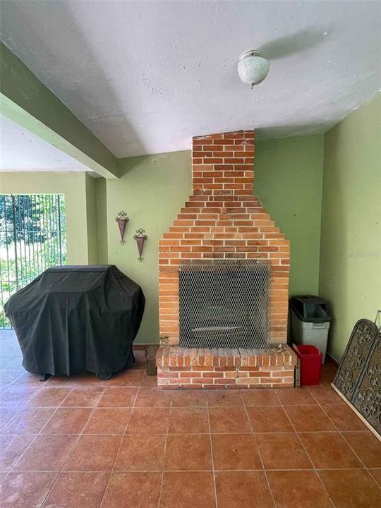 En Venta: $375,000 (3 camas, 4 baños, 1400 Pies cuadrados)