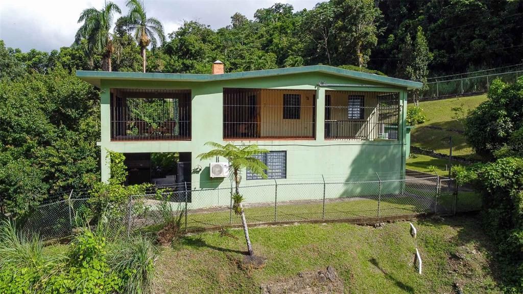 En Venta: $375,000 (3 camas, 4 baños, 1400 Pies cuadrados)