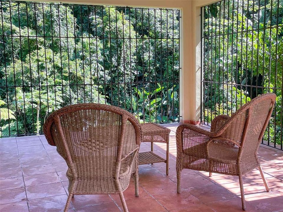 En Venta: $375,000 (3 camas, 4 baños, 1400 Pies cuadrados)