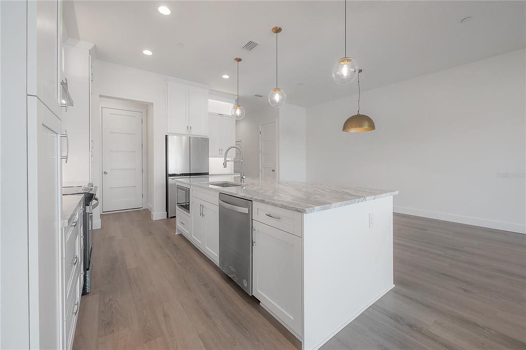 待售: $584,900 (3 贝兹, 2 浴室, 1998 平方英尺)