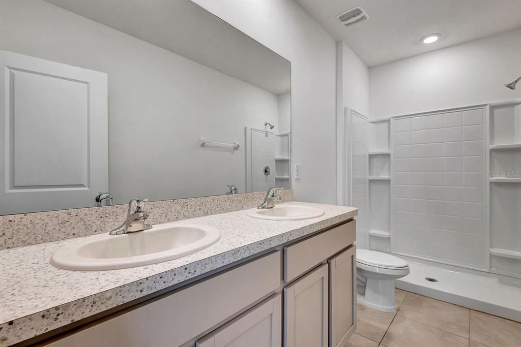 待售: $304,990 (3 贝兹, 2 浴室, 1707 平方英尺)