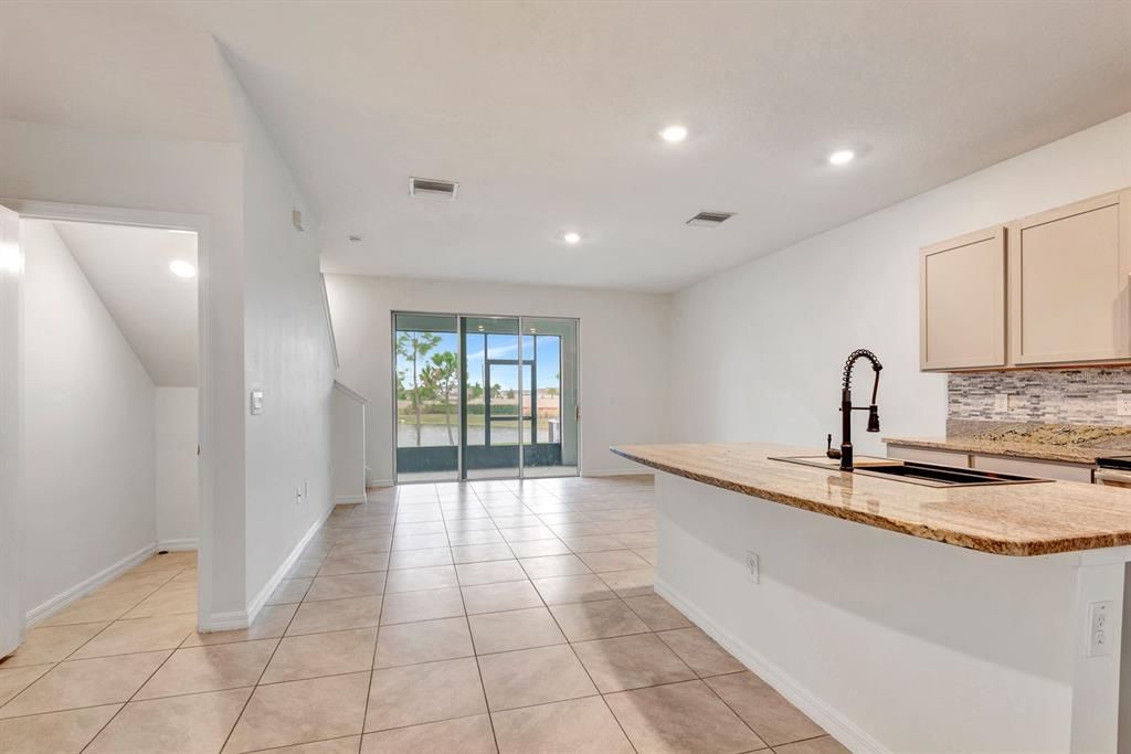 待售: $304,990 (3 贝兹, 2 浴室, 1707 平方英尺)