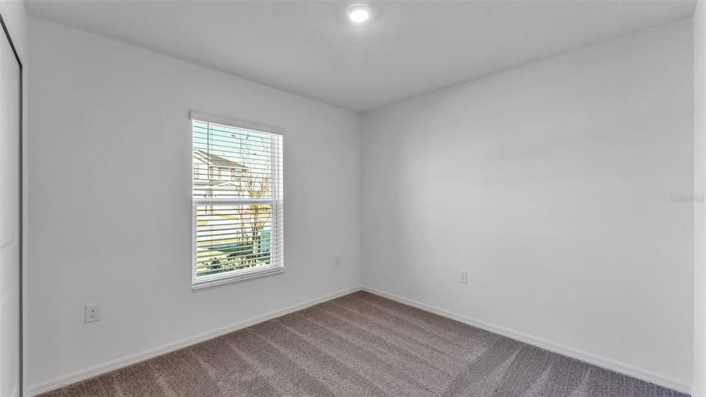 For Rent: $2,000 (4 beds, 2 baths, 1707 Square Feet)