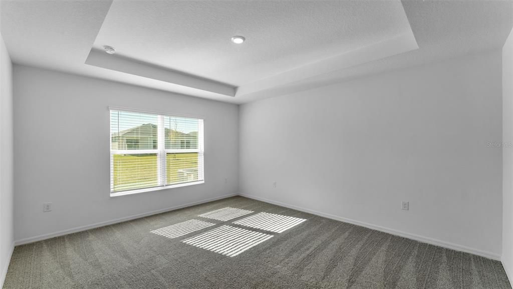 For Rent: $2,000 (4 beds, 2 baths, 1707 Square Feet)