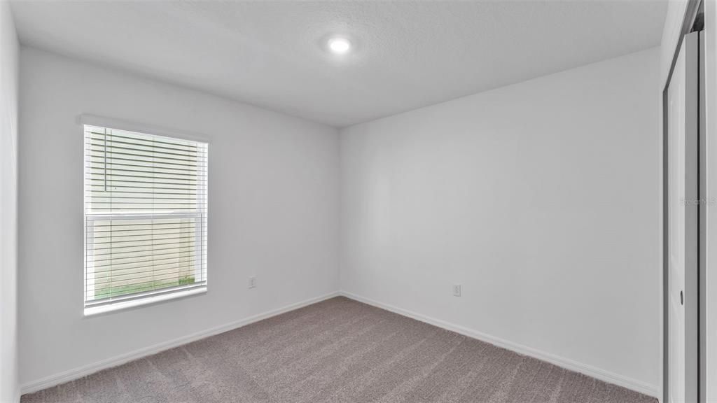 For Rent: $2,000 (4 beds, 2 baths, 1707 Square Feet)