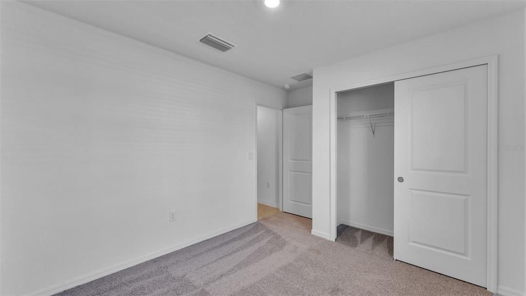 For Rent: $2,000 (4 beds, 2 baths, 1707 Square Feet)