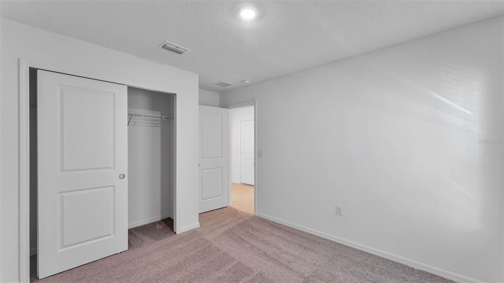 For Rent: $2,000 (4 beds, 2 baths, 1707 Square Feet)