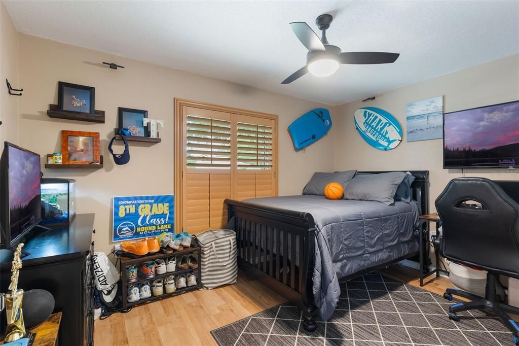 待售: $389,500 (3 贝兹, 2 浴室, 1649 平方英尺)