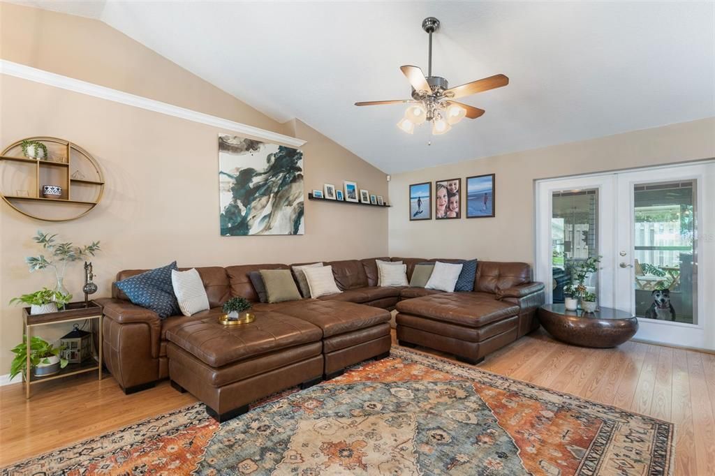 待售: $389,500 (3 贝兹, 2 浴室, 1649 平方英尺)