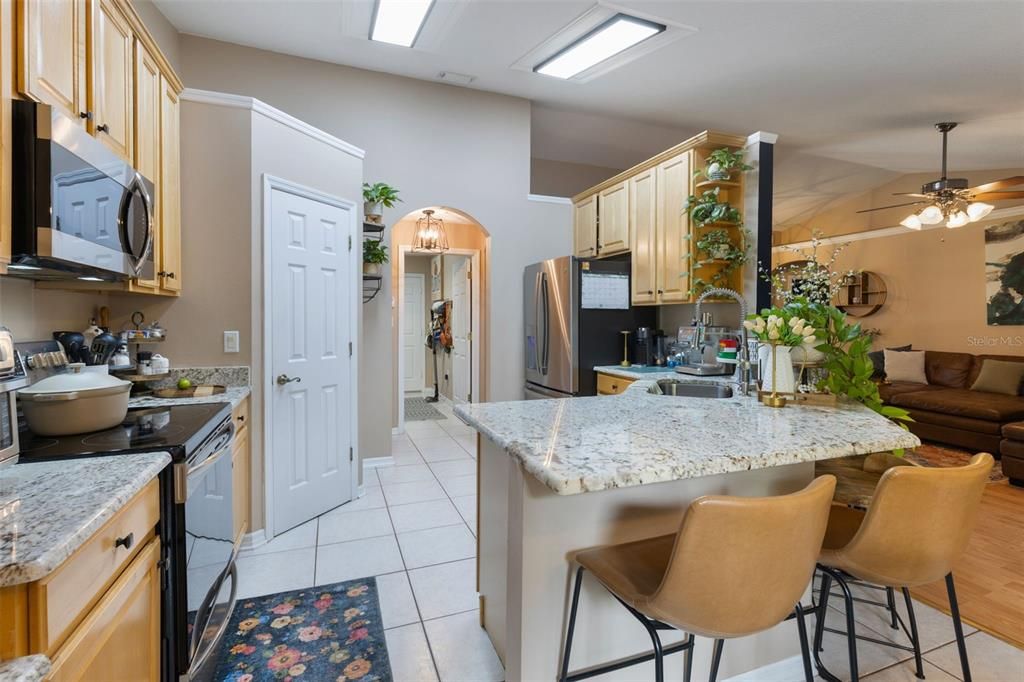 待售: $389,500 (3 贝兹, 2 浴室, 1649 平方英尺)