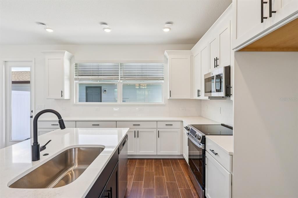 For Sale: $499,990 (3 beds, 2 baths, 1675 Square Feet)