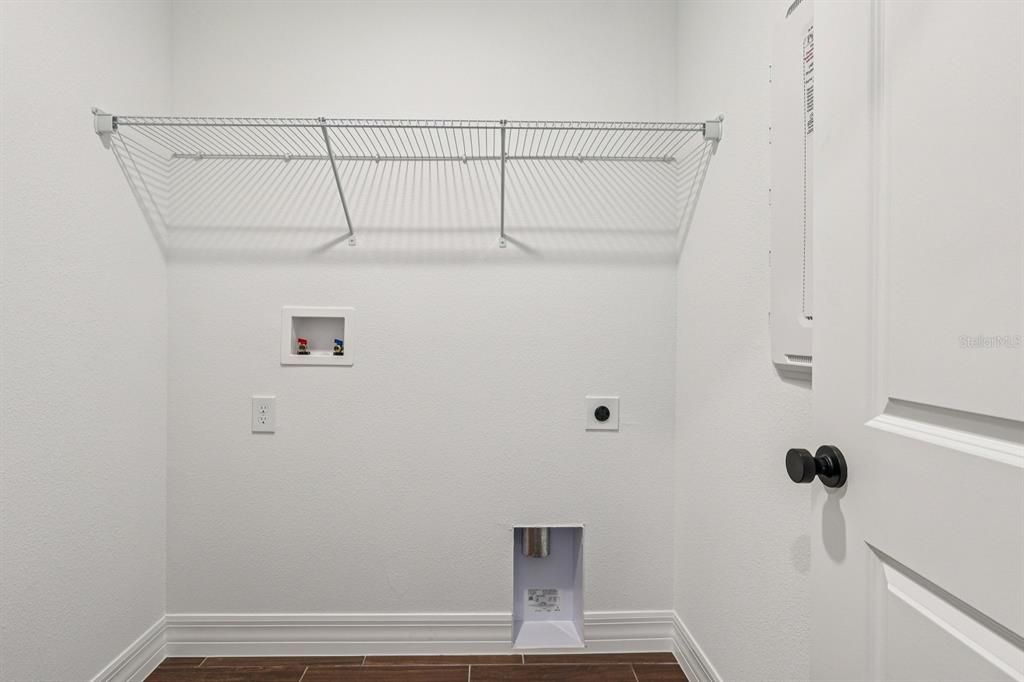 For Sale: $499,990 (3 beds, 2 baths, 1675 Square Feet)