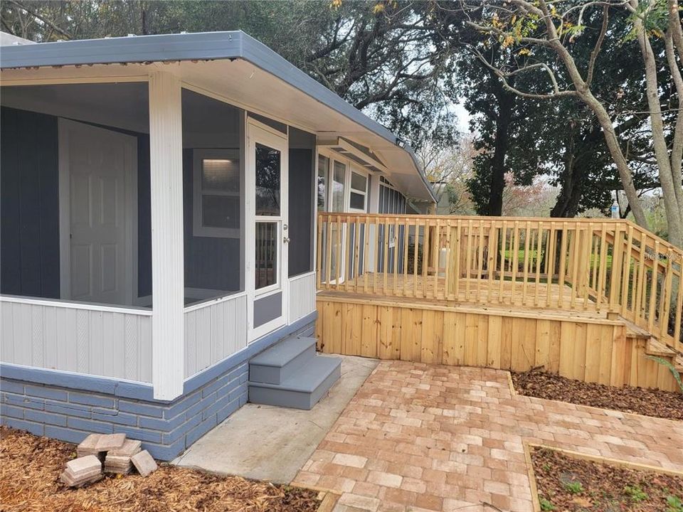 For Sale: $159,500 (3 beds, 1 baths, 1052 Square Feet)