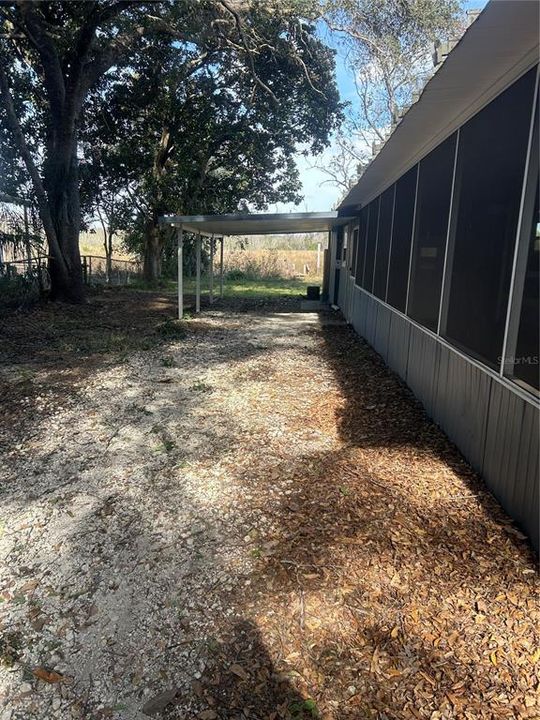 For Sale: $159,500 (3 beds, 1 baths, 1052 Square Feet)