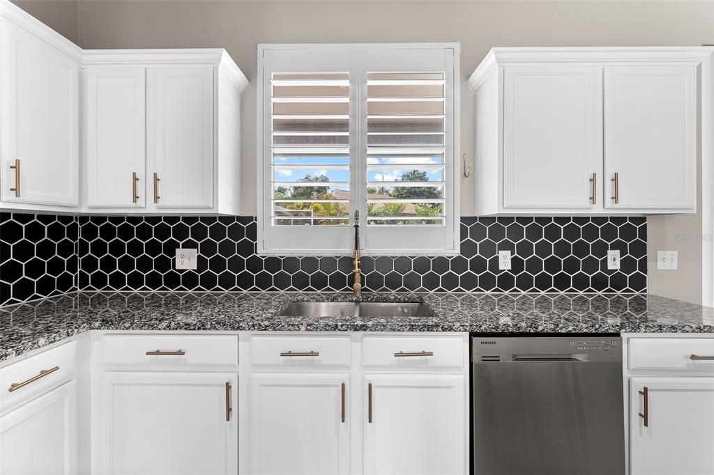 En Venta: $599,999 (4 camas, 2 baños, 2589 Pies cuadrados)