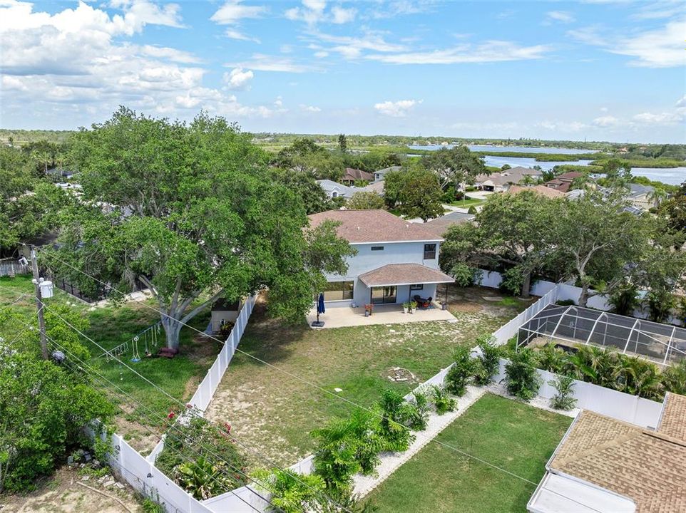 En Venta: $599,999 (4 camas, 2 baños, 2589 Pies cuadrados)