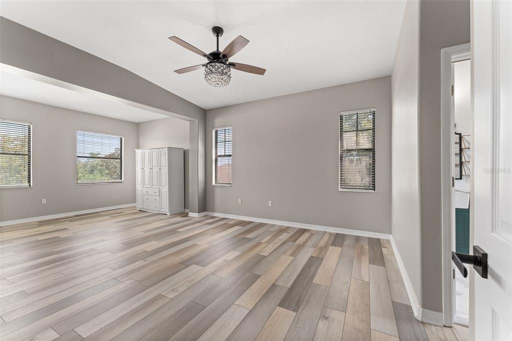 En Venta: $599,999 (4 camas, 2 baños, 2589 Pies cuadrados)