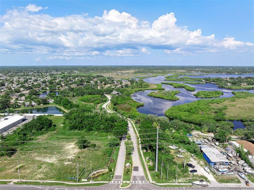 En Venta: $599,999 (4 camas, 2 baños, 2589 Pies cuadrados)