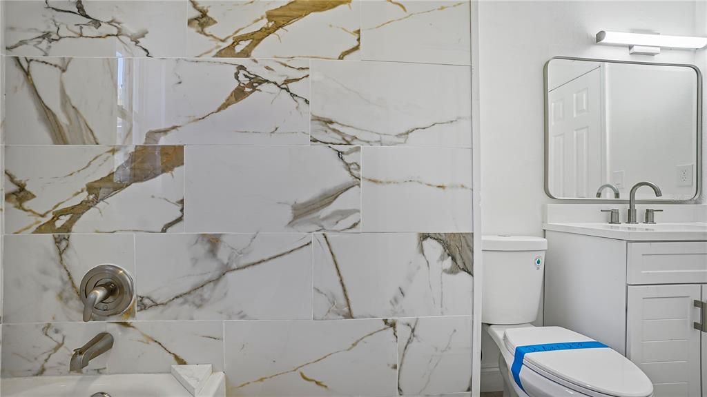 待售: $329,000 (4 贝兹, 2 浴室, 1170 平方英尺)