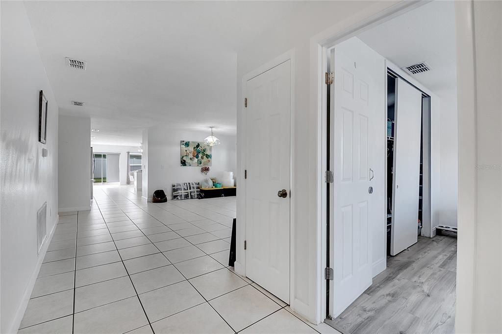 На продажу: $430,000 (3 спален, 2 ванн, 1934 Квадратных фут)