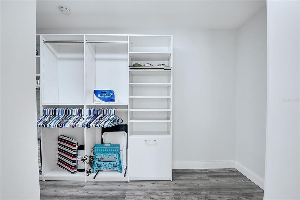 На продажу: $430,000 (3 спален, 2 ванн, 1934 Квадратных фут)