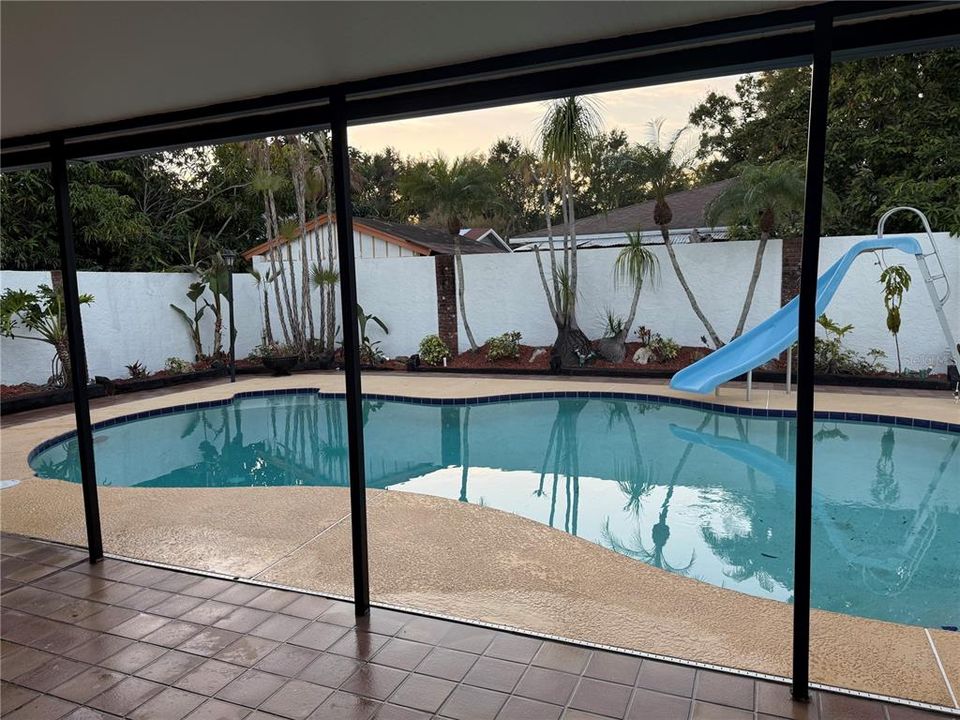 For Sale: $625,000 (3 beds, 4 baths, 2118 Square Feet)