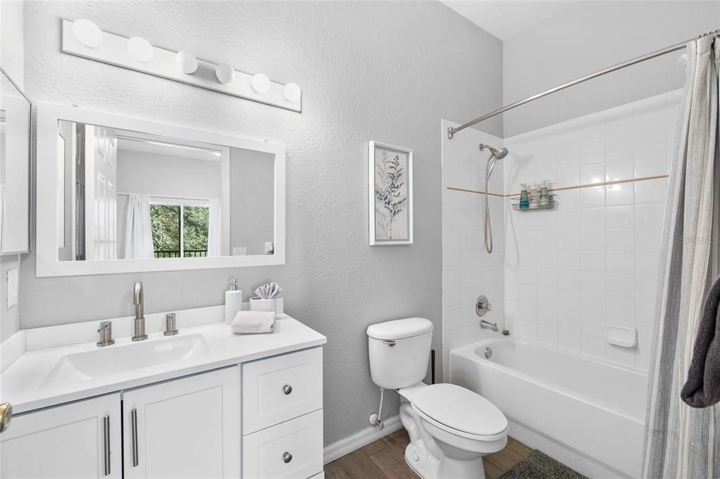 For Sale: $210,000 (3 beds, 2 baths, 1227 Square Feet)