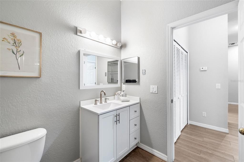 For Sale: $210,000 (3 beds, 2 baths, 1227 Square Feet)