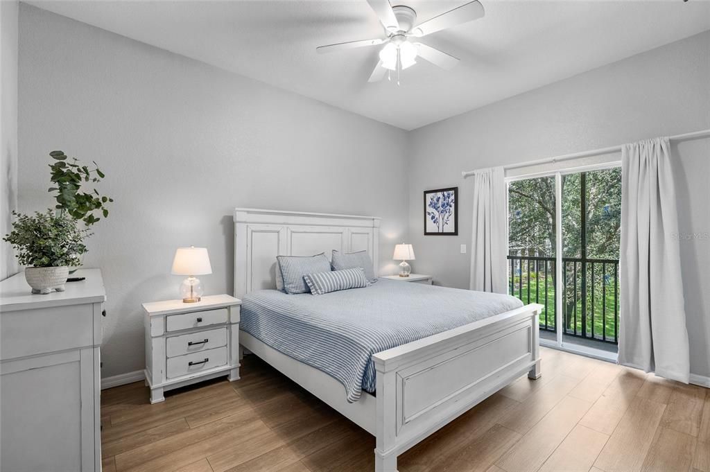 For Sale: $210,000 (3 beds, 2 baths, 1227 Square Feet)