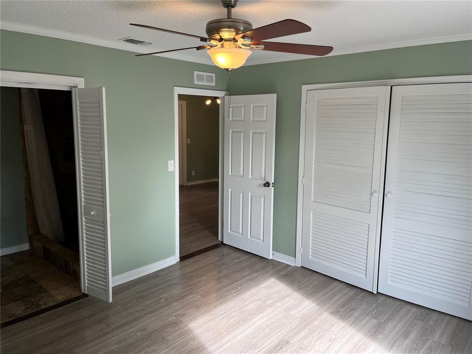 出租: $3,100 (3 贝兹, 2 浴室, 1158 平方英尺)