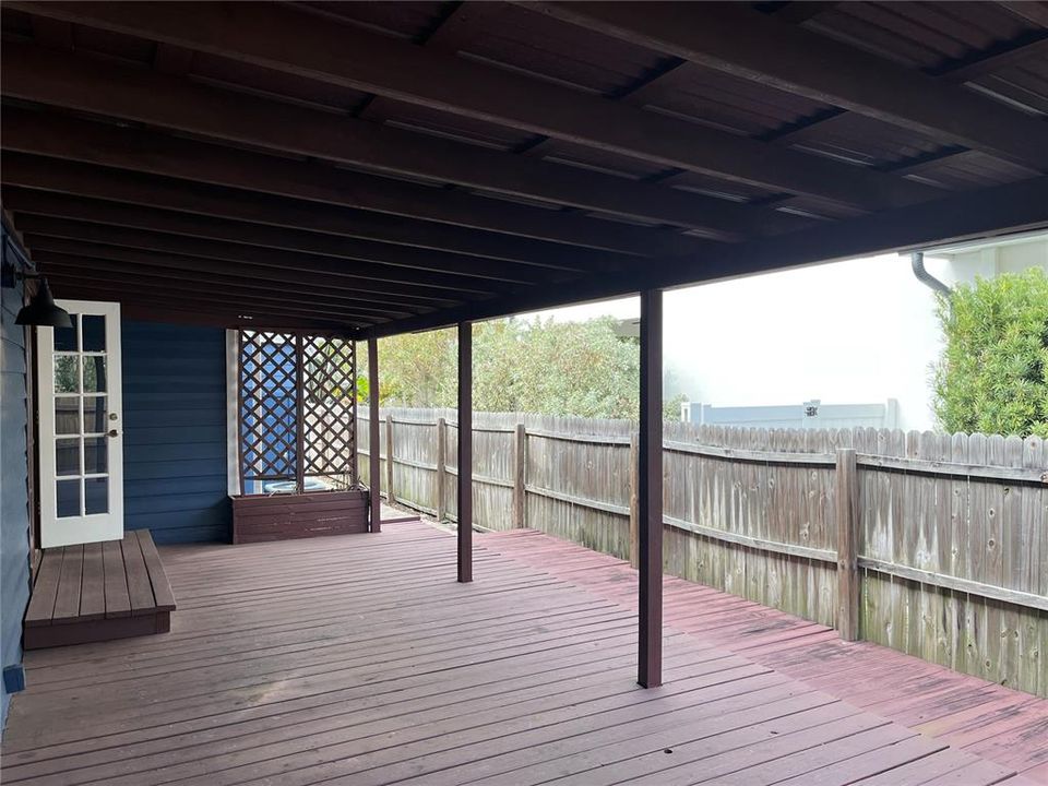 出租: $3,100 (3 贝兹, 2 浴室, 1158 平方英尺)