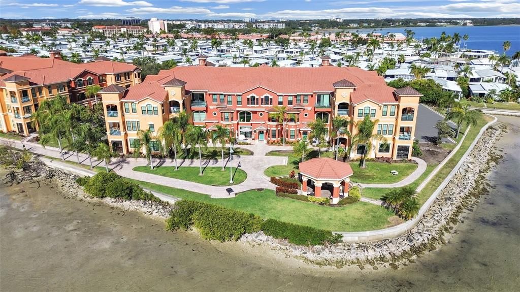 出租: $3,000 (2 贝兹, 2 浴室, 1198 平方英尺)