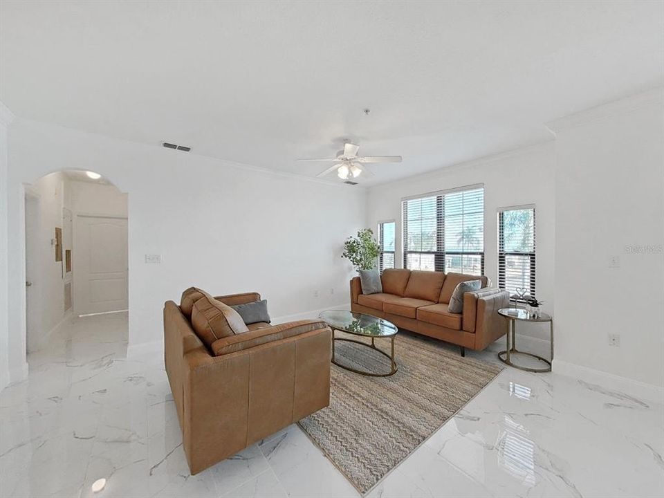 出租: $3,000 (2 贝兹, 2 浴室, 1198 平方英尺)