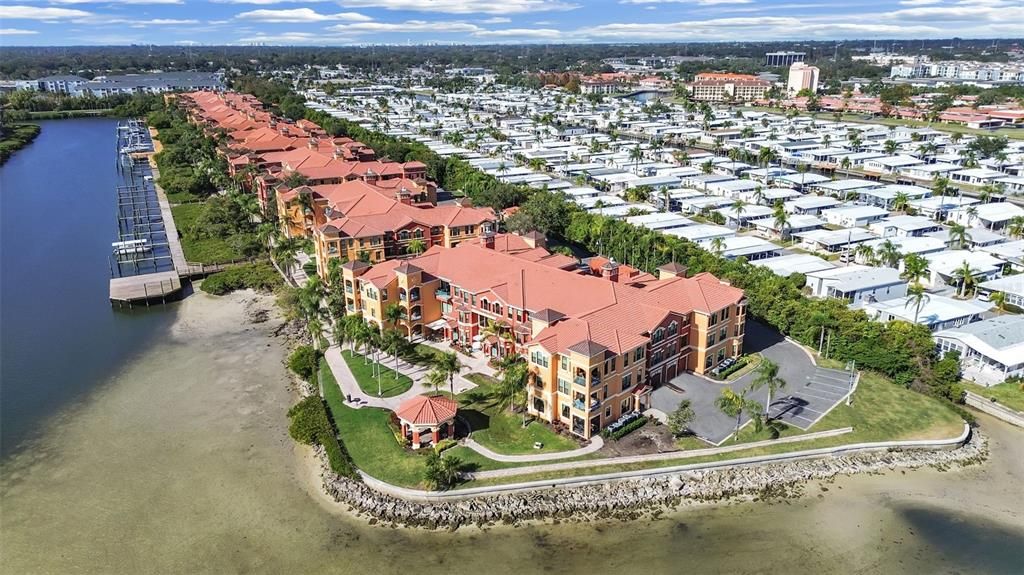 出租: $3,000 (2 贝兹, 2 浴室, 1198 平方英尺)