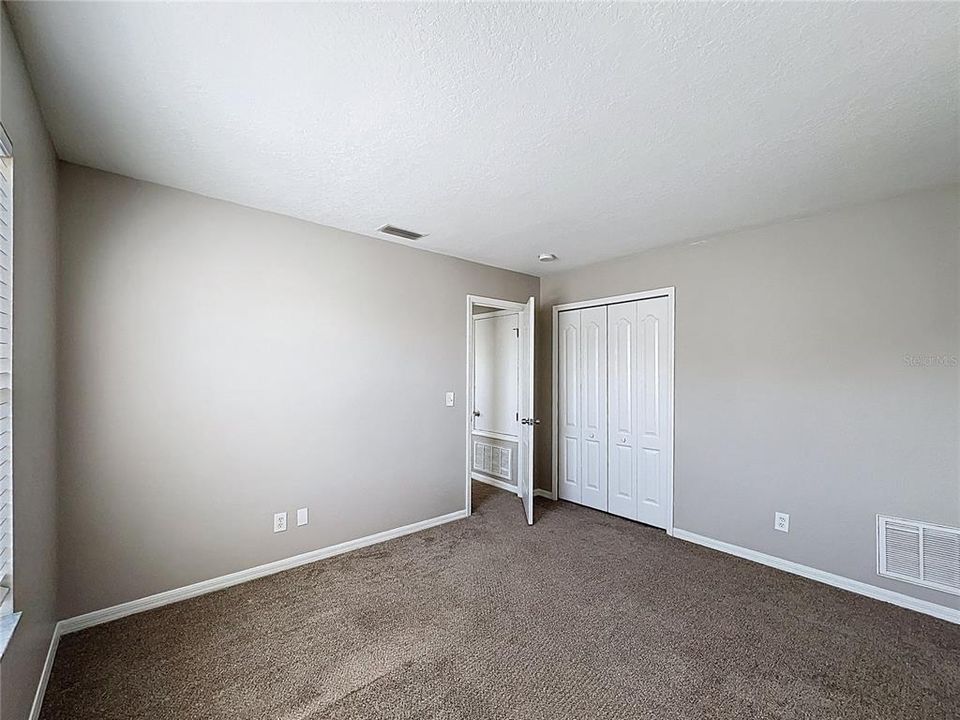 For Sale: $349,000 (5 beds, 3 baths, 2330 Square Feet)