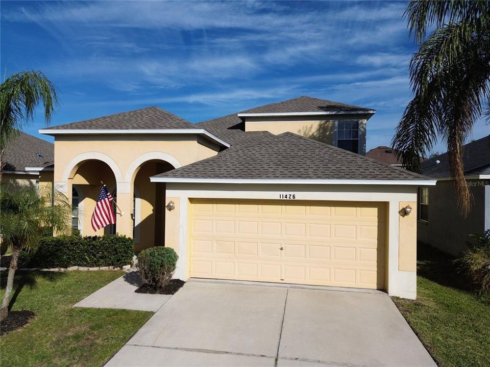 For Sale: $349,000 (5 beds, 3 baths, 2330 Square Feet)