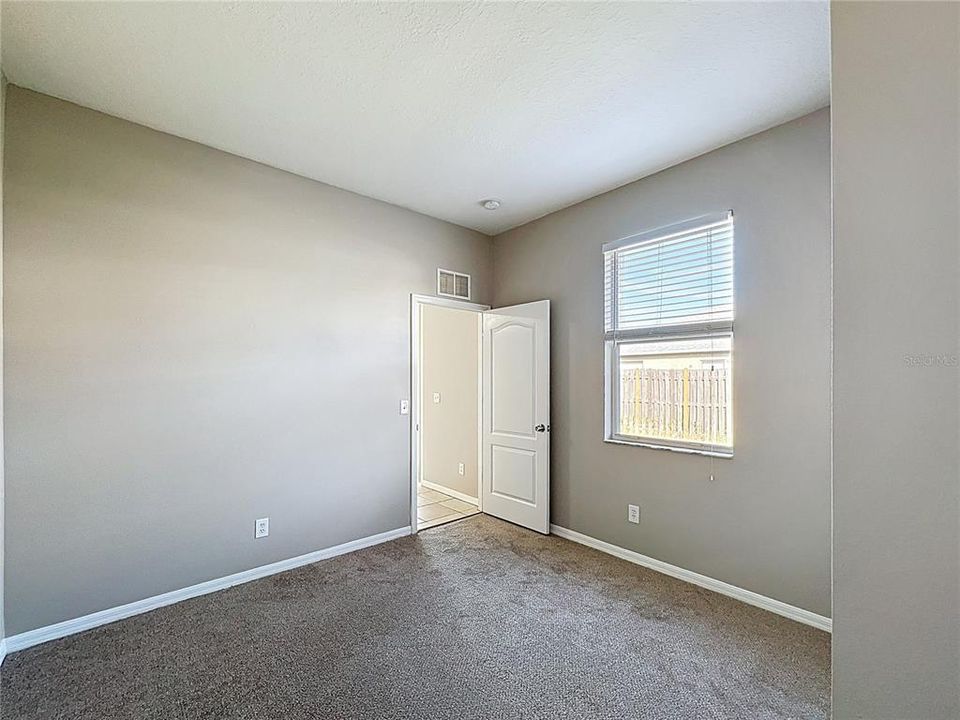 For Sale: $349,000 (5 beds, 3 baths, 2330 Square Feet)