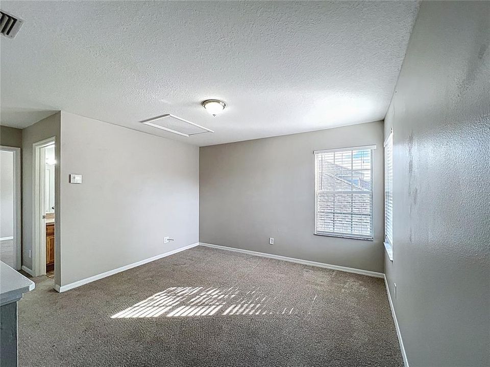 For Sale: $349,000 (5 beds, 3 baths, 2330 Square Feet)