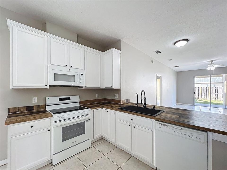 For Sale: $349,000 (5 beds, 3 baths, 2330 Square Feet)