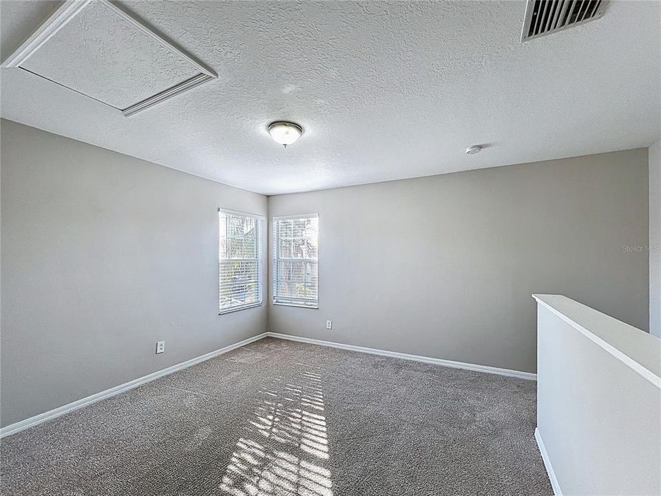 For Sale: $349,000 (5 beds, 3 baths, 2330 Square Feet)