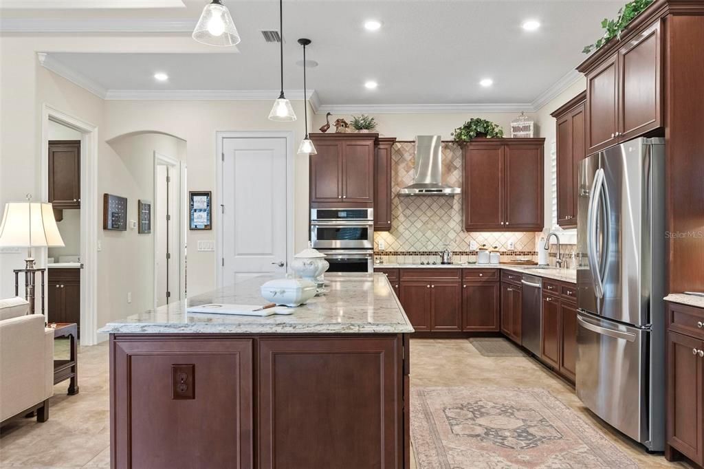 На продажу: $850,000 (4 спален, 3 ванн, 2754 Квадратных фут)