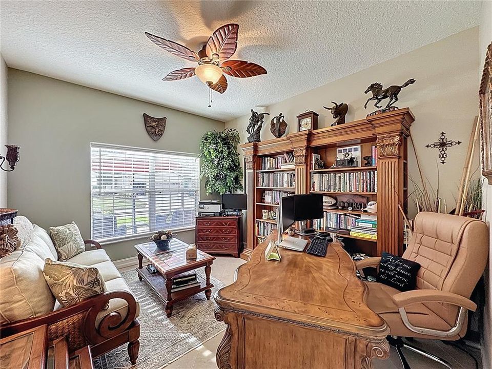 На продажу: $499,999 (3 спален, 2 ванн, 1954 Квадратных фут)