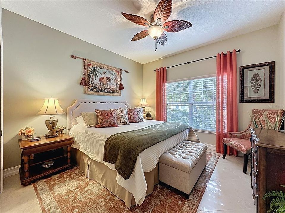 На продажу: $499,999 (3 спален, 2 ванн, 1954 Квадратных фут)