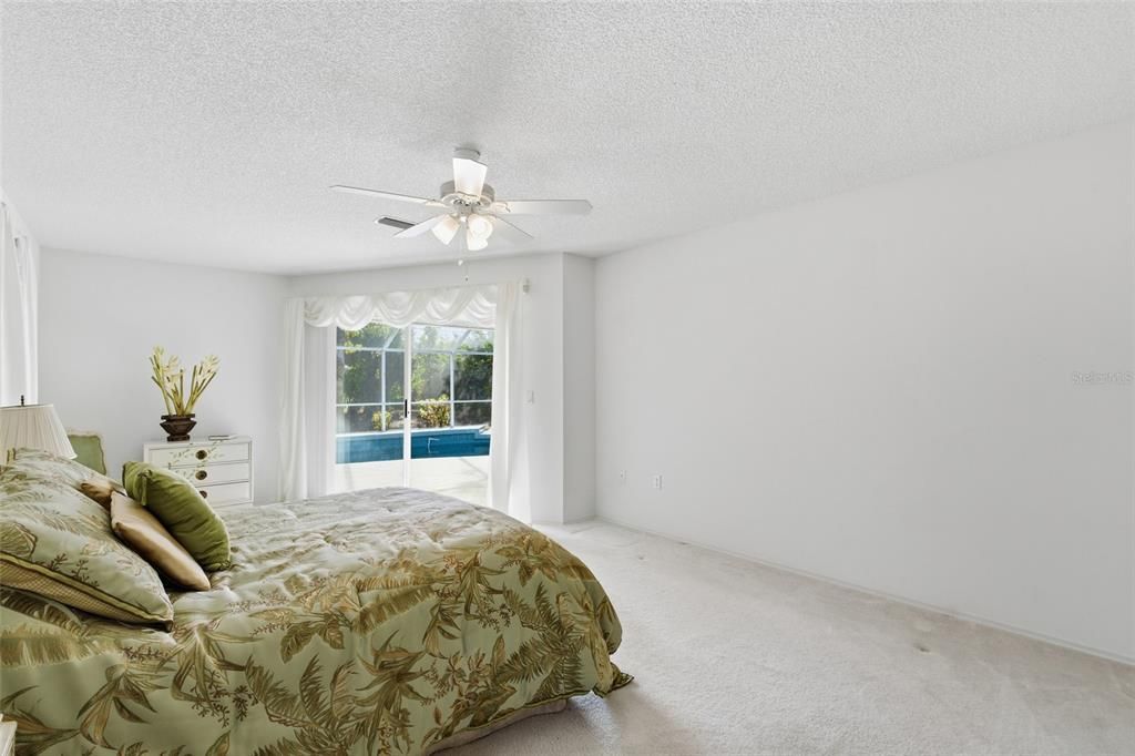 待售: $345,000 (3 贝兹, 2 浴室, 2059 平方英尺)