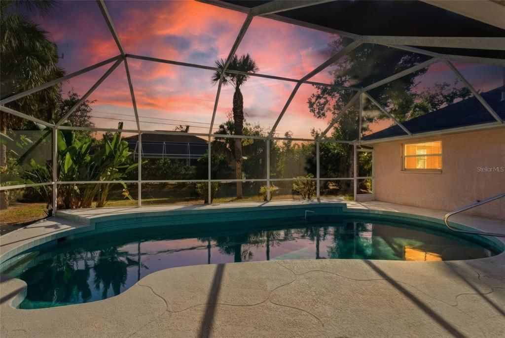 待售: $345,000 (3 贝兹, 2 浴室, 2059 平方英尺)