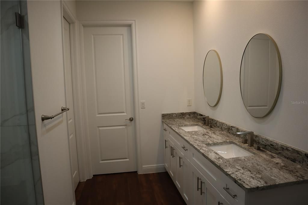 待售: $575,000 (3 贝兹, 2 浴室, 2224 平方英尺)